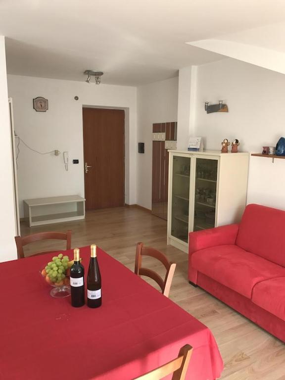 Casa Filippo Large 3 Room Apartment, Close To The Beach, Free Wifi Internet 加尔达湖滨 外观 照片